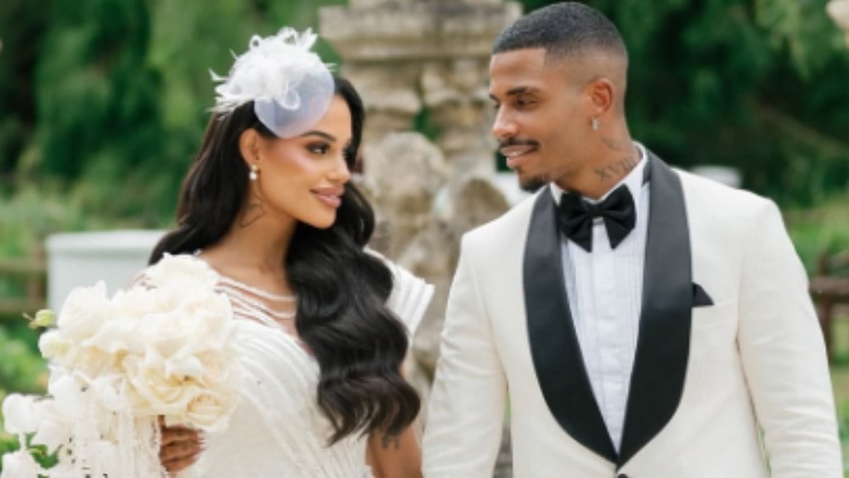 İki çocuğunun annesi Fanny Neguesha ile evlendi