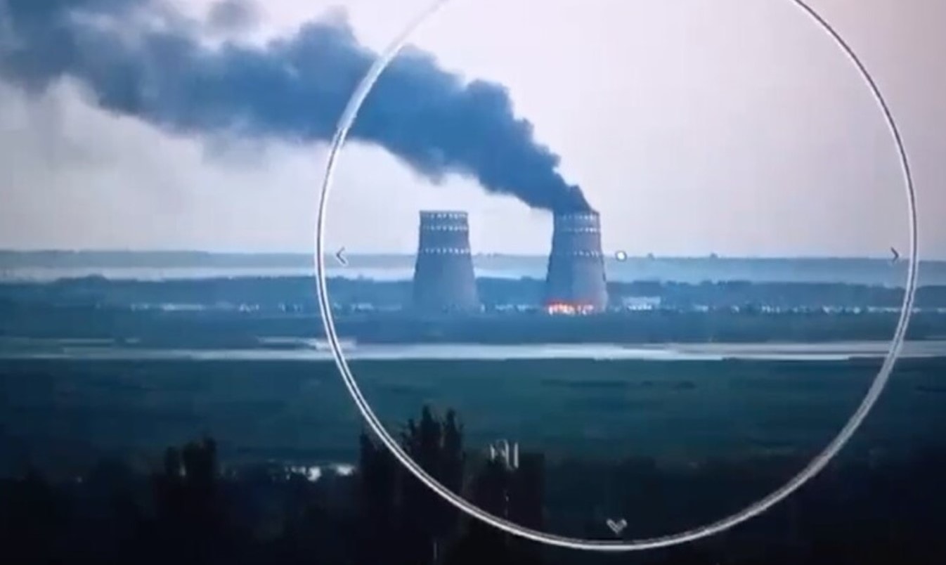 Zaporijya nükleer güç santrali vuruldu