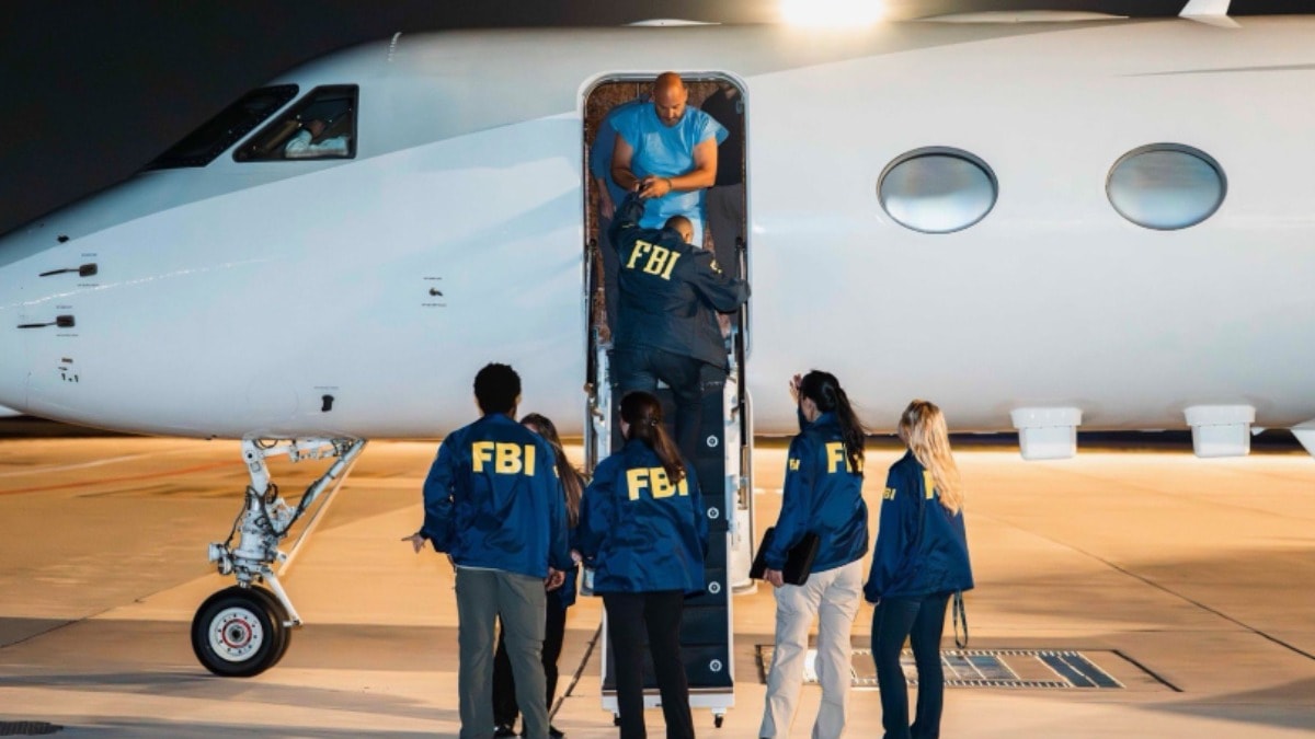 Büyükelçi kovaladı, Türk polisi yakaladı, FBI uçurdu!