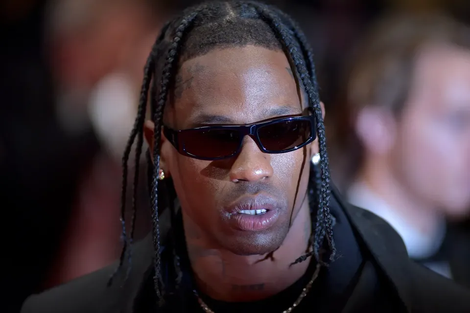 20 dakikalık performans tepki çekmişti! Organizatörden Travis Scott açıklaması