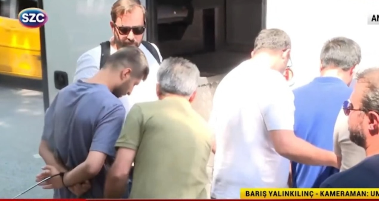 Öğretmenlere polis müdahalesi: Ters kelepçeyle gözaltına alındılar