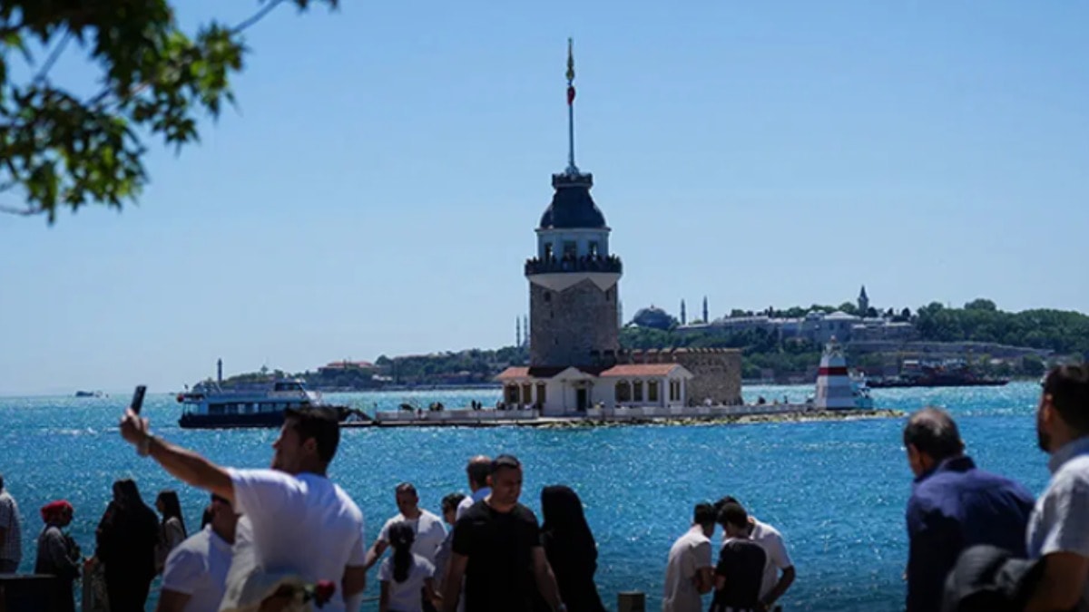 İstanbul’da hava 33 dereceye çıkacak! Önce esecek sonra kavuracak