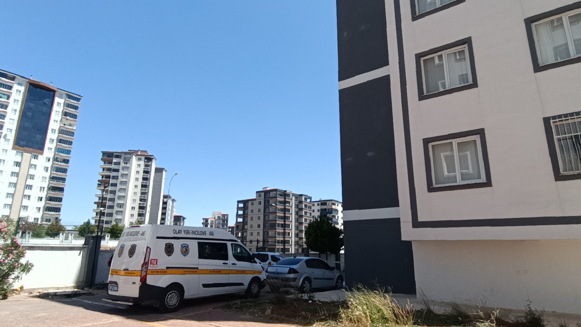 Gaziantep'te korkunç olay; 4 yaşındaki oğluyla 8'inci kattan atladı