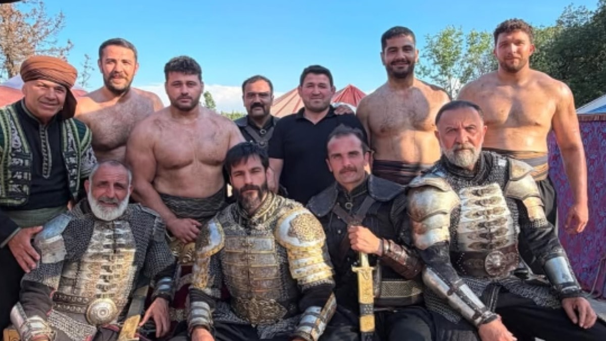Milli güreşçiler oyuncu oldu: Minderden sete geçti
