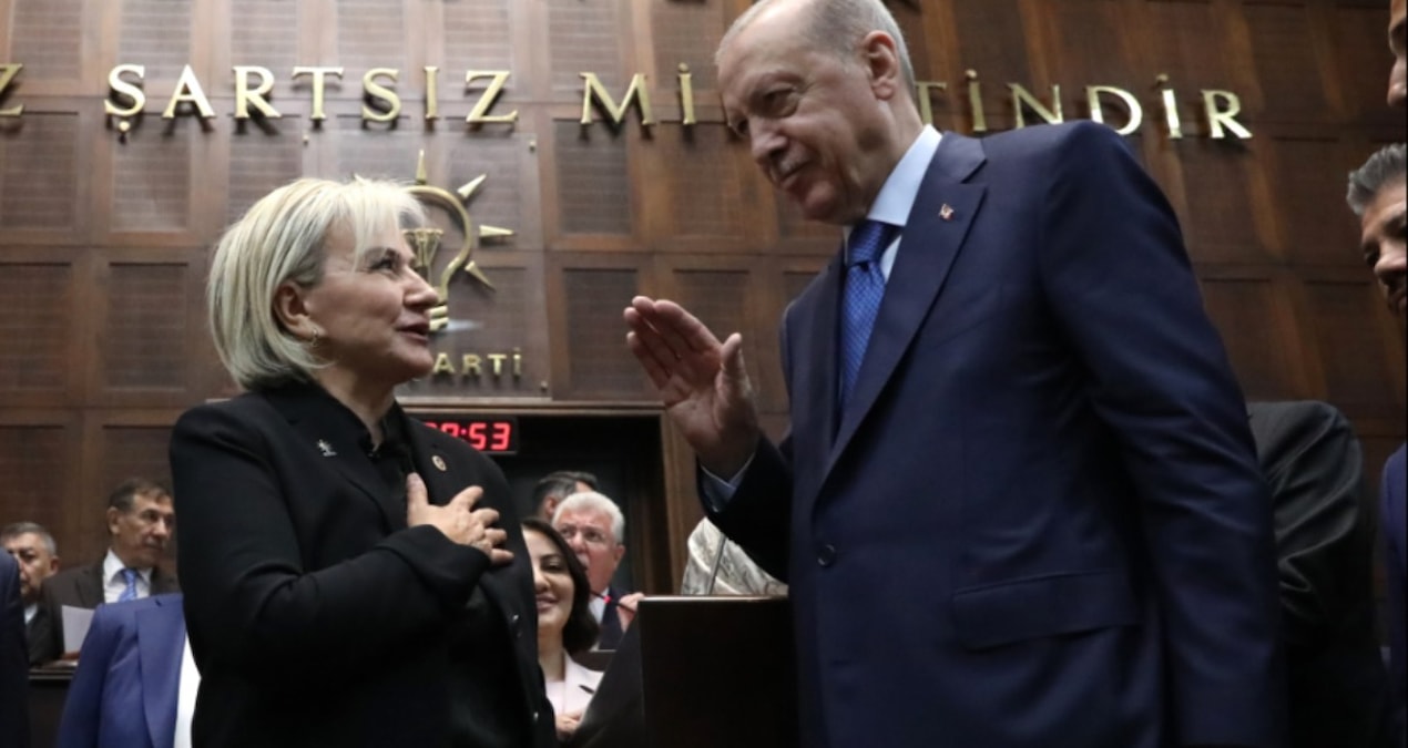 Yarın AKP'ye katılması beklenen 3 belediye başkanı belli oldu