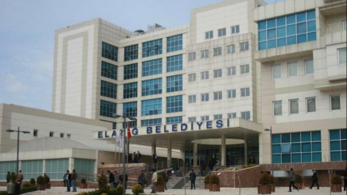 Borçlu belediyeden tespihe 11.3 milyon