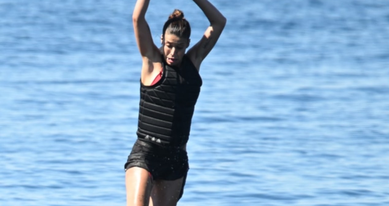Devrim Özkan yaz sezonunu Bodrum’da açtı; Jetsurf performansı göz kamaştırdı