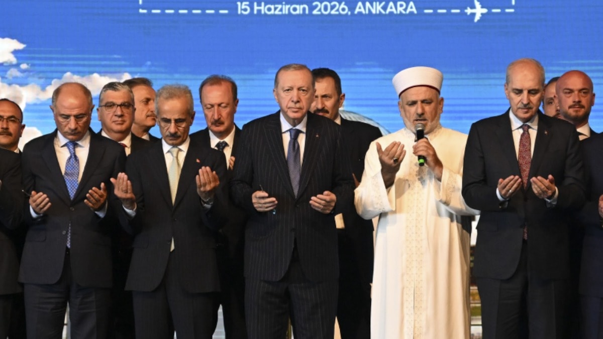 Trump Havalimanı dualarla açıldı