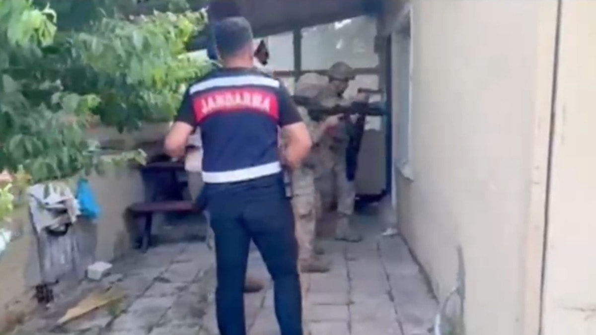 Edirne'de tefecilere baskın; 6 gözaltı