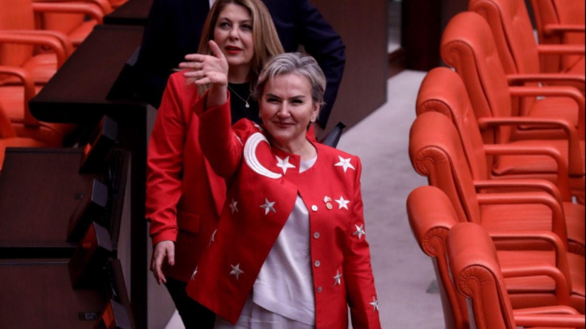 Nimet ablanın diploması sahte çıktı