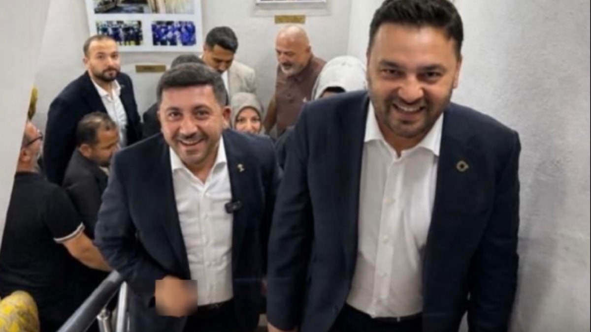 AKP'ye geçen başkandan ahlak dışı hareket