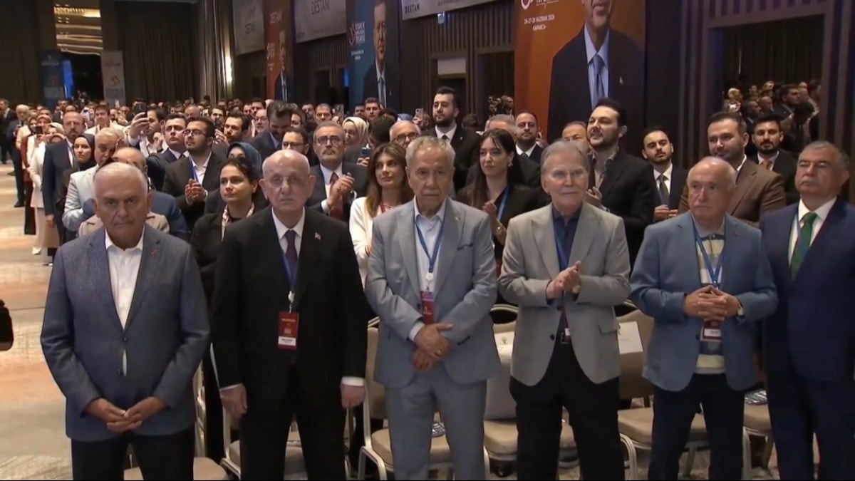 AKP'nin ağır toplarının bu görüntüsü etkinliğe damga vurdu