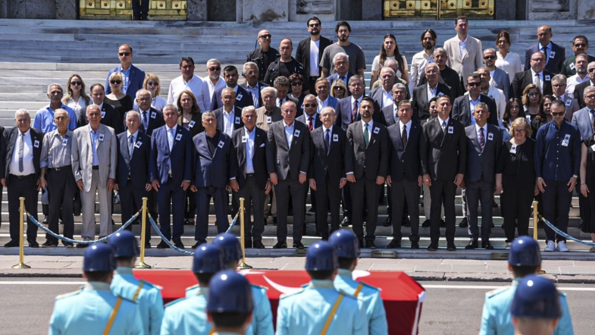 Kılıçdaroğlu'na bir tek o CHP'li elini uzatmadı