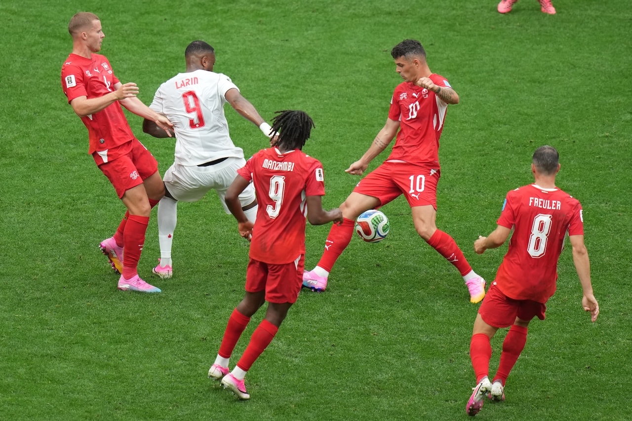 İsviçre ve Kanada gruptan çıkmayı başardı