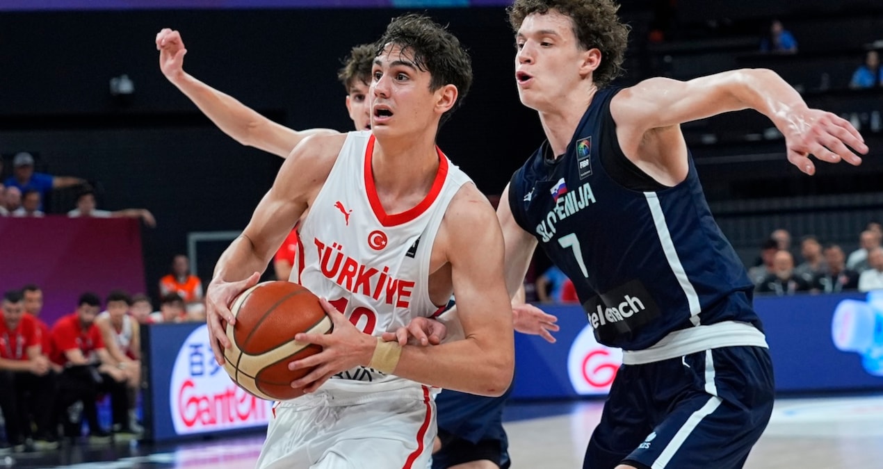 U17 Erkek Basketbol Milli Takımımız Slovenya'yı yendi