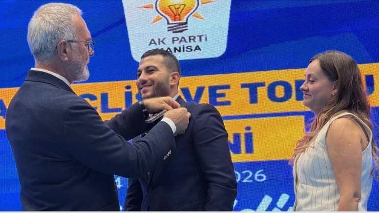 İYİ Parti'nin başkan adayıydı; AKP'ye geçti