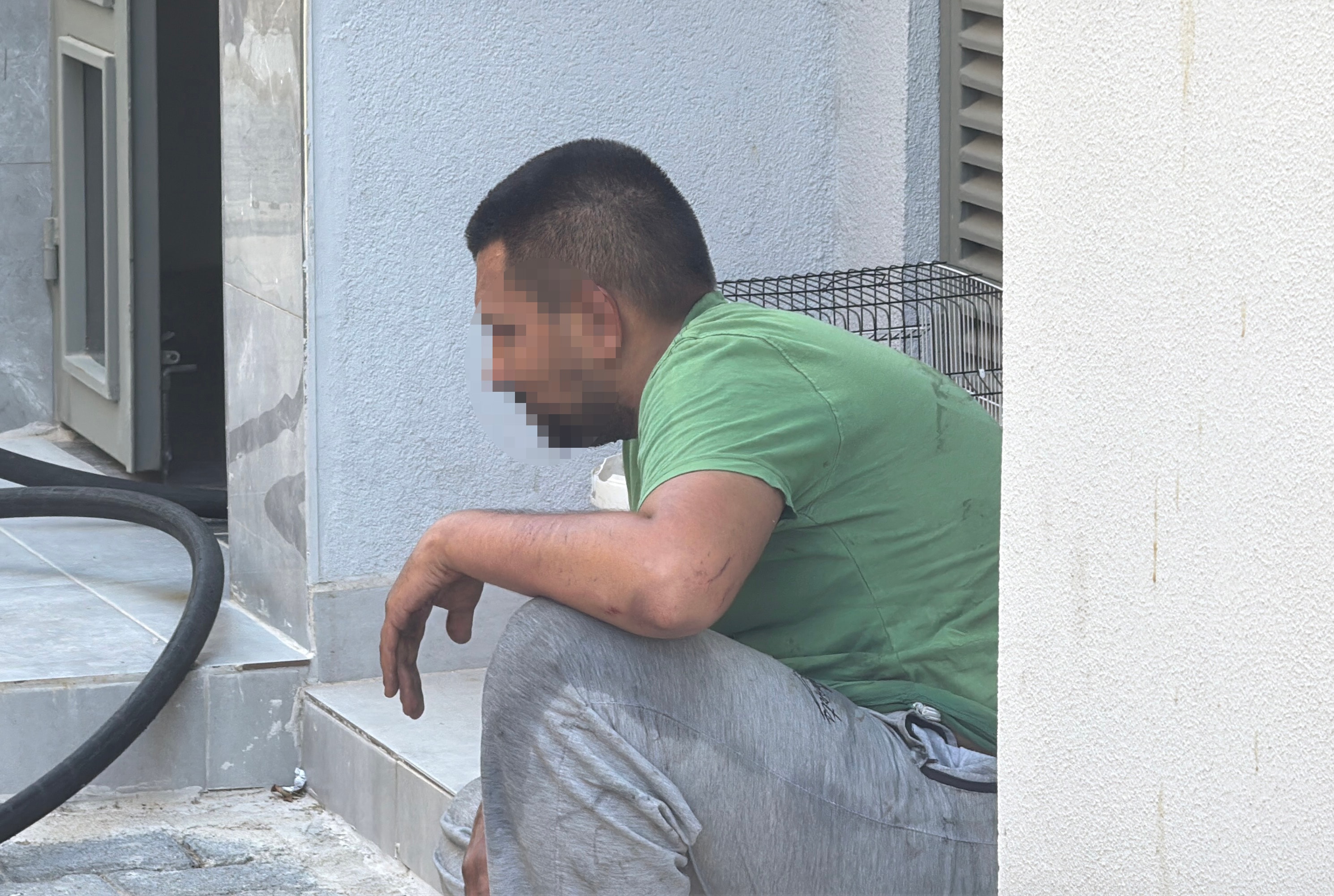Antalya'da bir garip olay: Annesiyle kumanda kavgasına girdi odasını ateşe verdi!