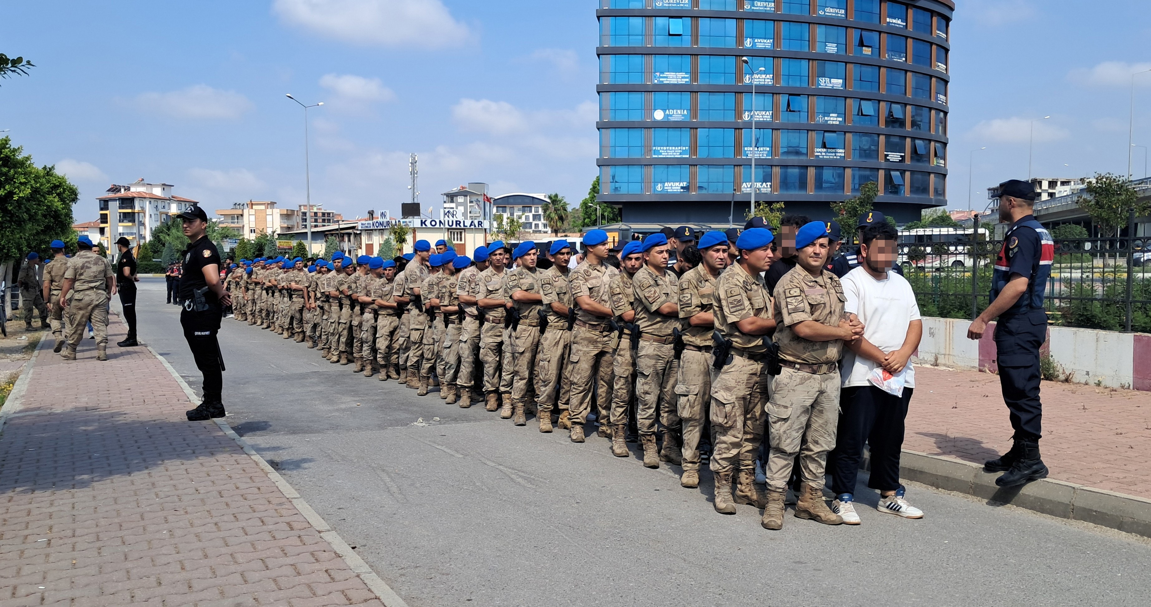 Antalya merkezli yasa dışı bahis operasyonunda 36 tutuklama