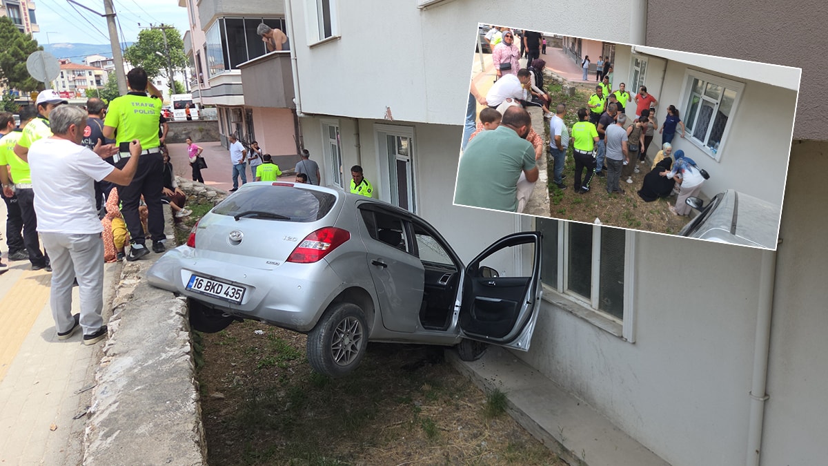 Bahçeye uçan otomobilin arka kısmı kaldırımda asılı kaldı! 2'si çocuk 3 yaralı