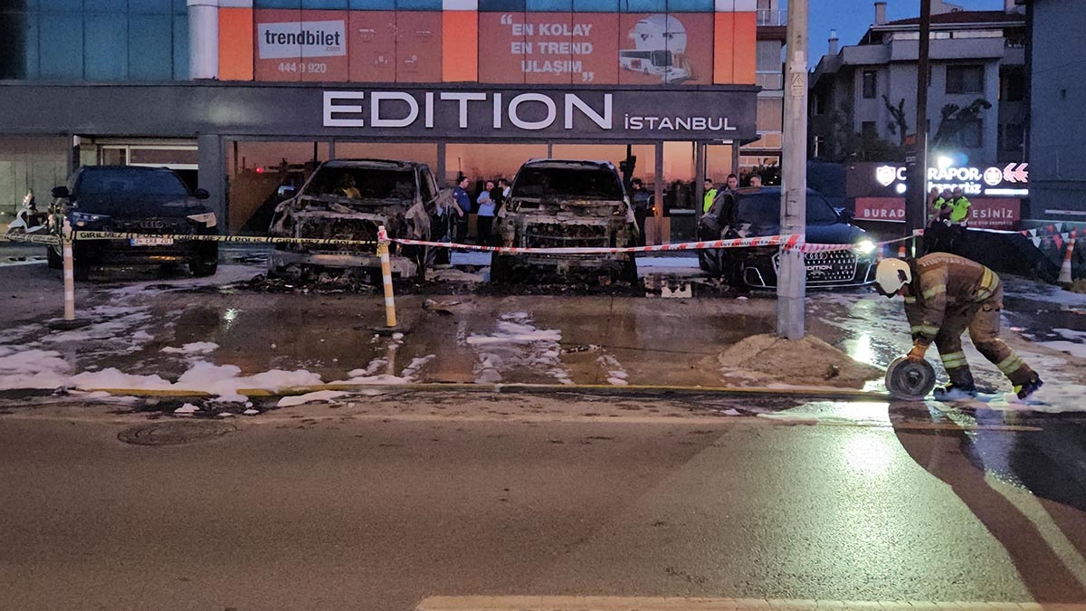 Bakırköy'de lüks araçları küle çevirmişlerdi... 5 kişi yakalandı