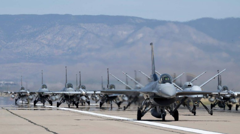 Ellerindeki 40 adet F-16'yı tek kuruş olmadan ülkeye verecek