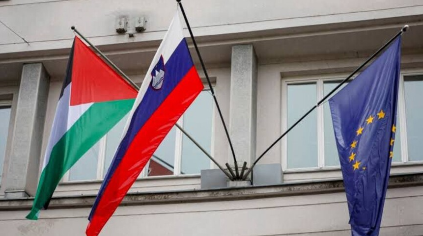 Başbakan Filistin bayrağını sökünce ülkenin cumhurbaşkanı sarayına astı