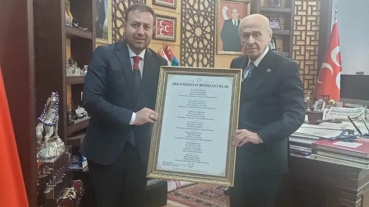 Bahçeli istedi, milli takıma yeni marş yazıldı