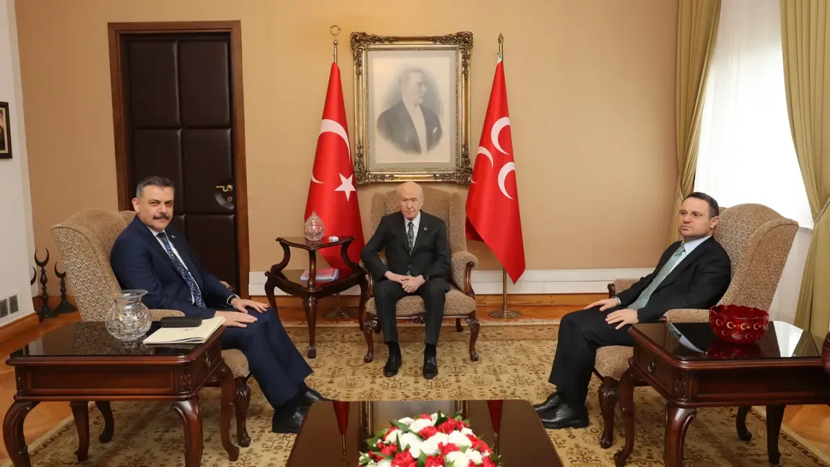 Ankara’da bu soru soruluyor: O dosyada ne var? Ağırel'den dikkat çeken yorum