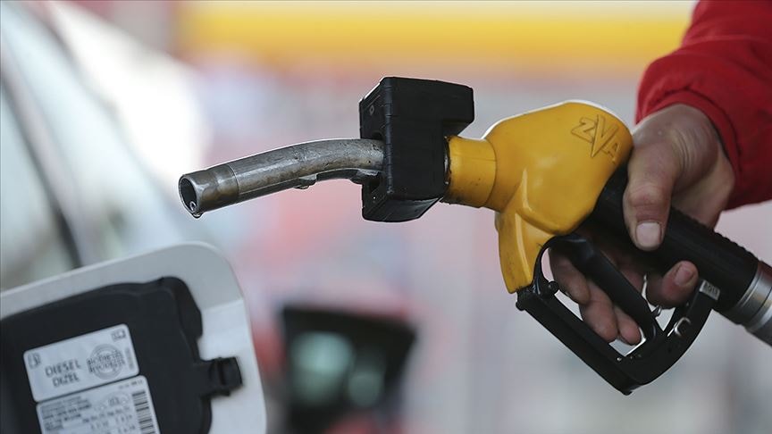 Kilometre başına en az yakan araçlar belli oldu: İşte deposu en uzun süre dayanan modeller