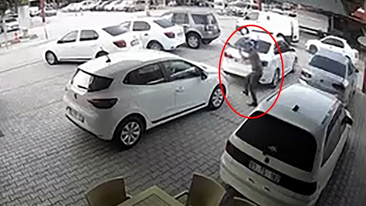Oto galerideki çatışma kameralara yansıdı