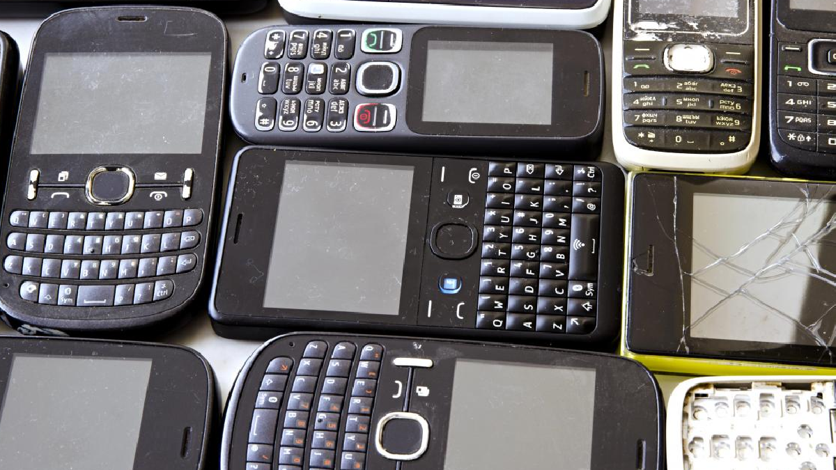 Bu model eski cep telefonları servete değerinde