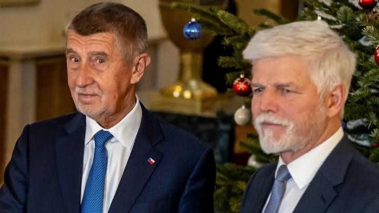 Türkiye'ye kim gidecek tartışması mahkemeye taşındı: Cumhurbaşkanı ve Başbakanlık davalık oldu