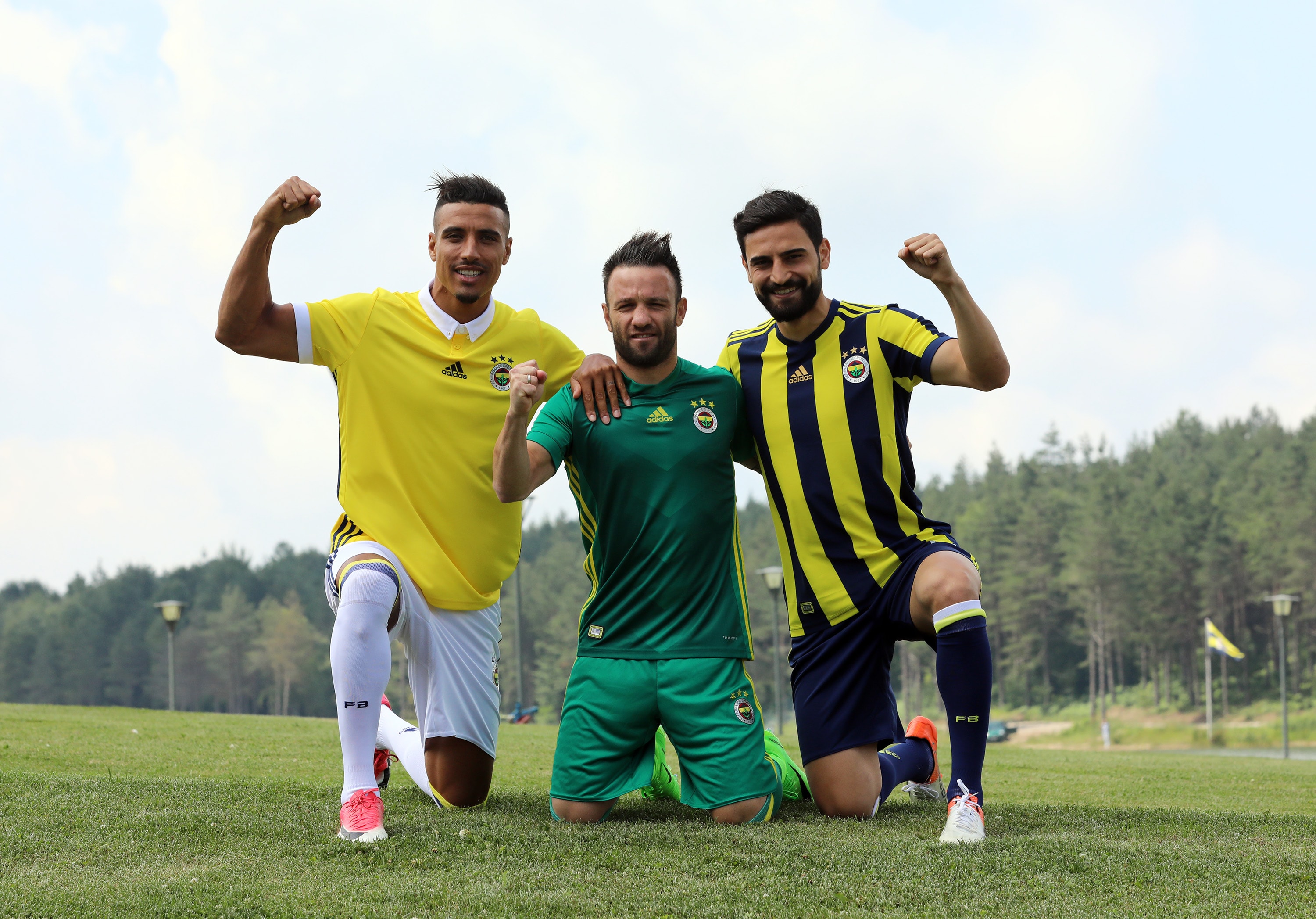Fenerbahçe'nin eski yıldızı 41 yaşında transfer oldu