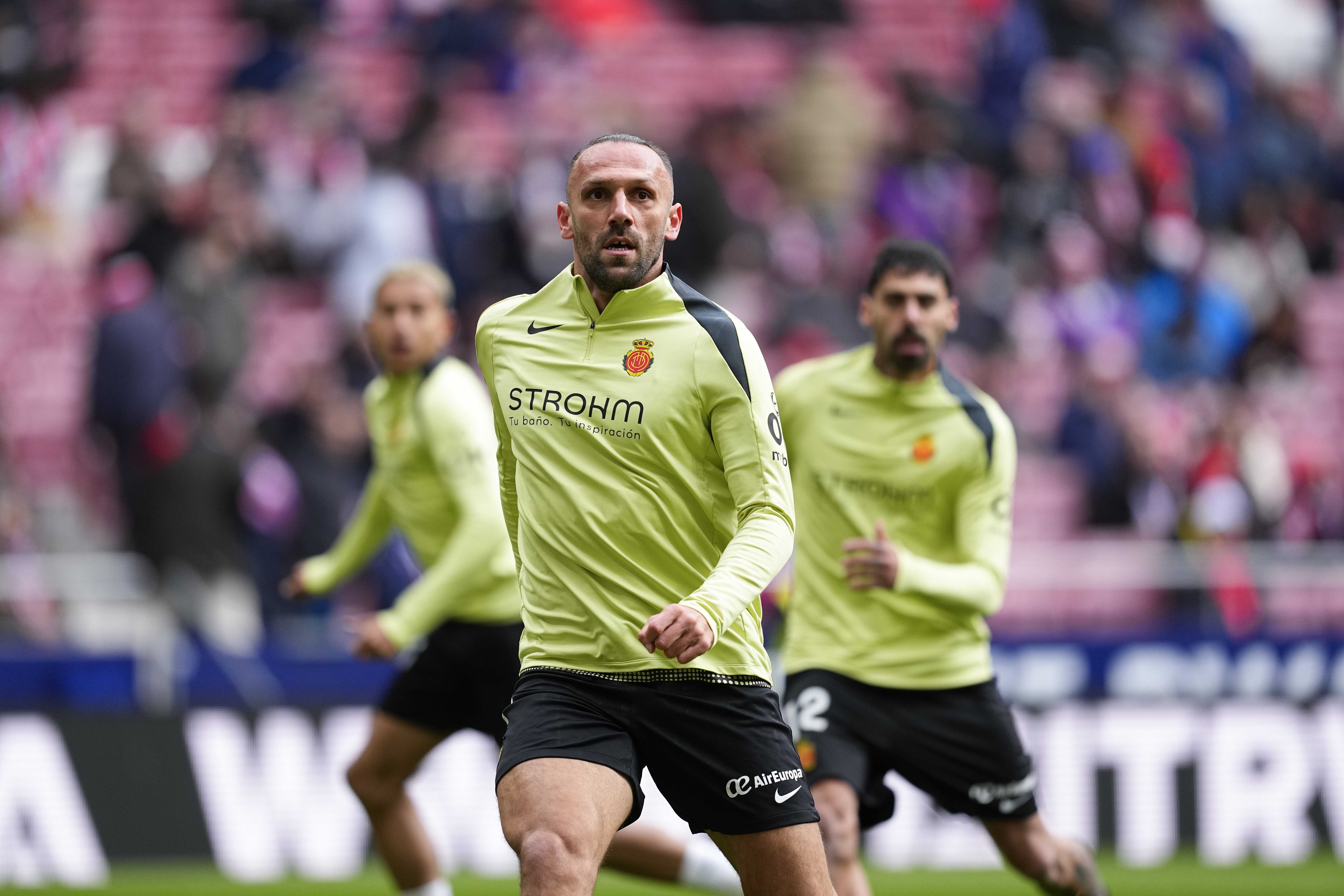 Fenerbahçe ilk transferini bitirdi! Vedat Muriqi'in bonservisi belli oldu