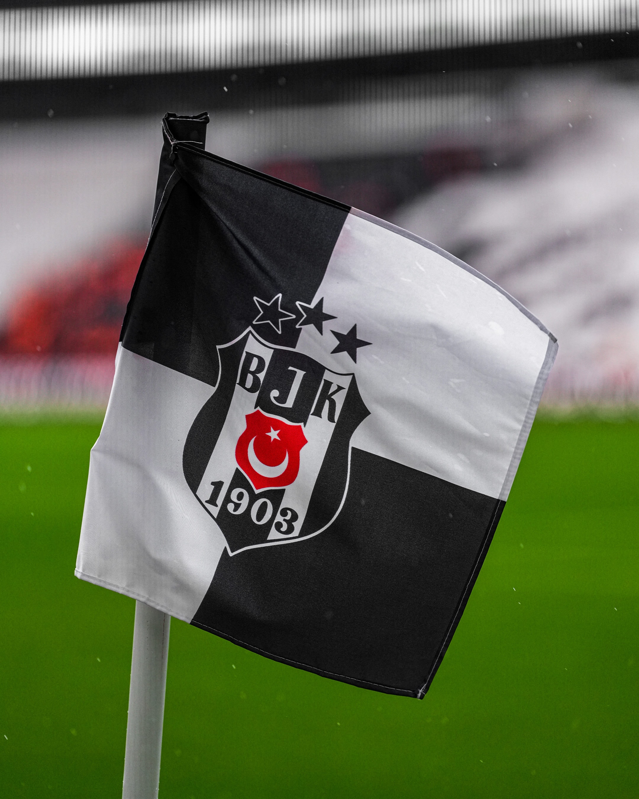 Beşiktaş'ta Melo sürprizi