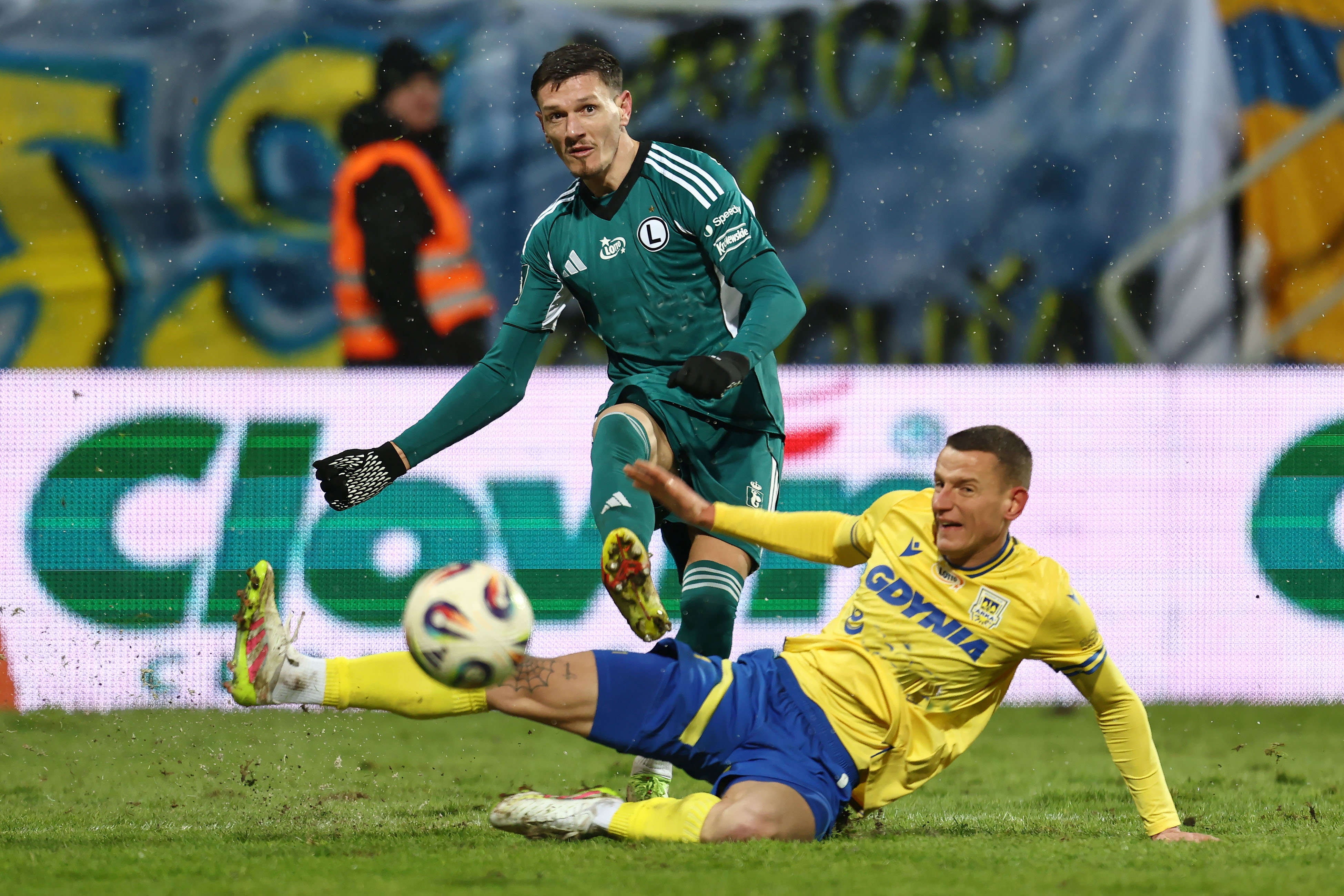 Amedspor, Kosovalı orta sahayı açıkladı