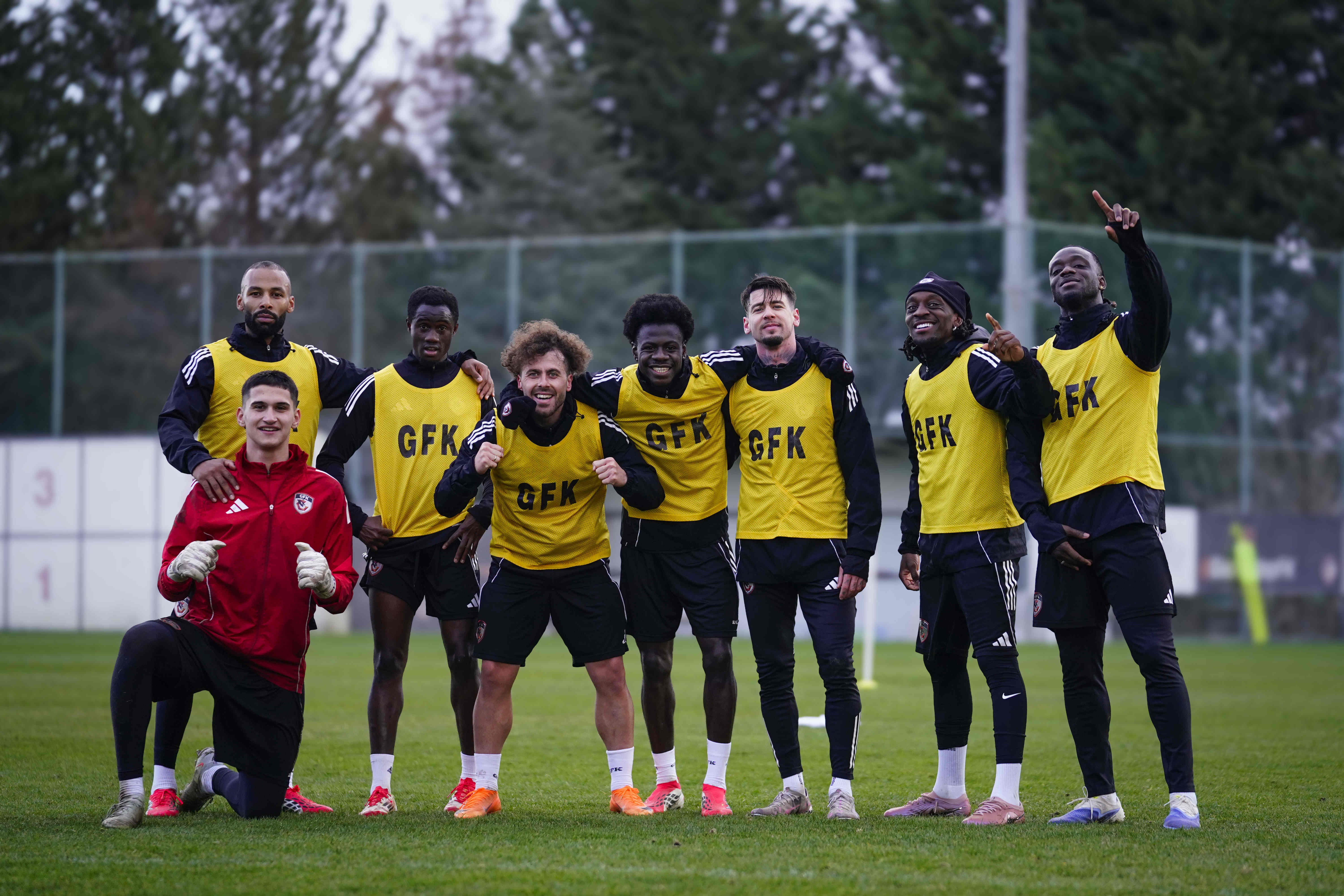 Süper Lig ekibinin yıldızı Polonya'ya kaçtı! Gizlice sözleşme imzaladı