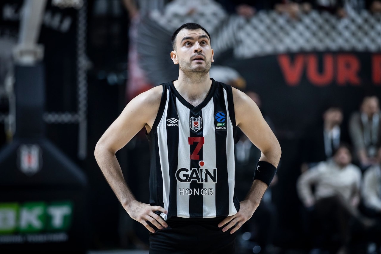 Yiğit Arslan Beşiktaş’tan ayrıldı