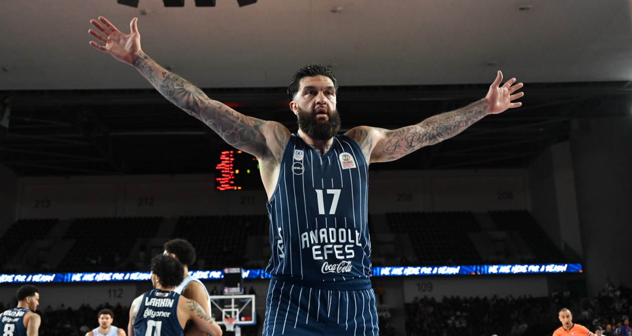 Anadolu Efes'ten Vincent Poirier ile yollar ayrıldı kapak görseli