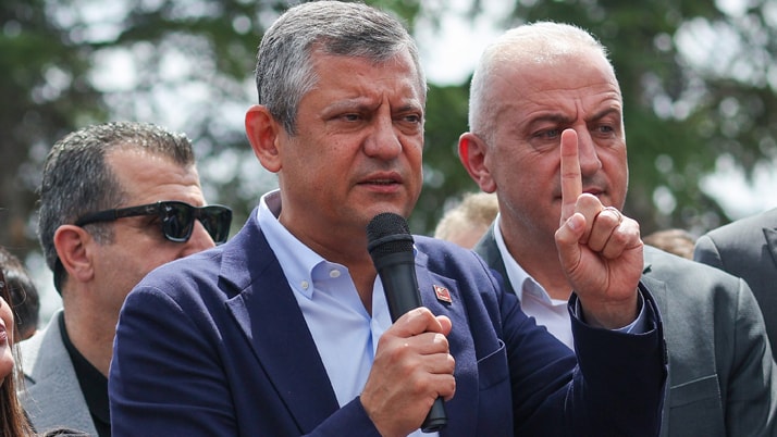 Özgür Özel'den dikkat çeken açıklama: CHP'yi elimizden almak istiyorlar