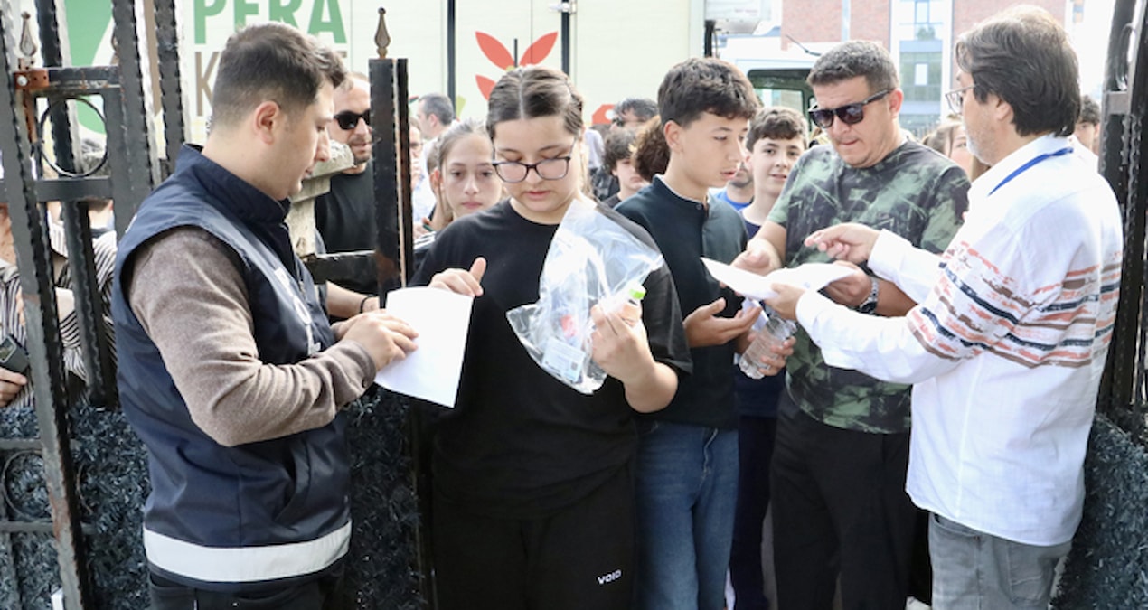 Milyonlar nefesini tuttu: LGS'nin ilk oturumu başladı