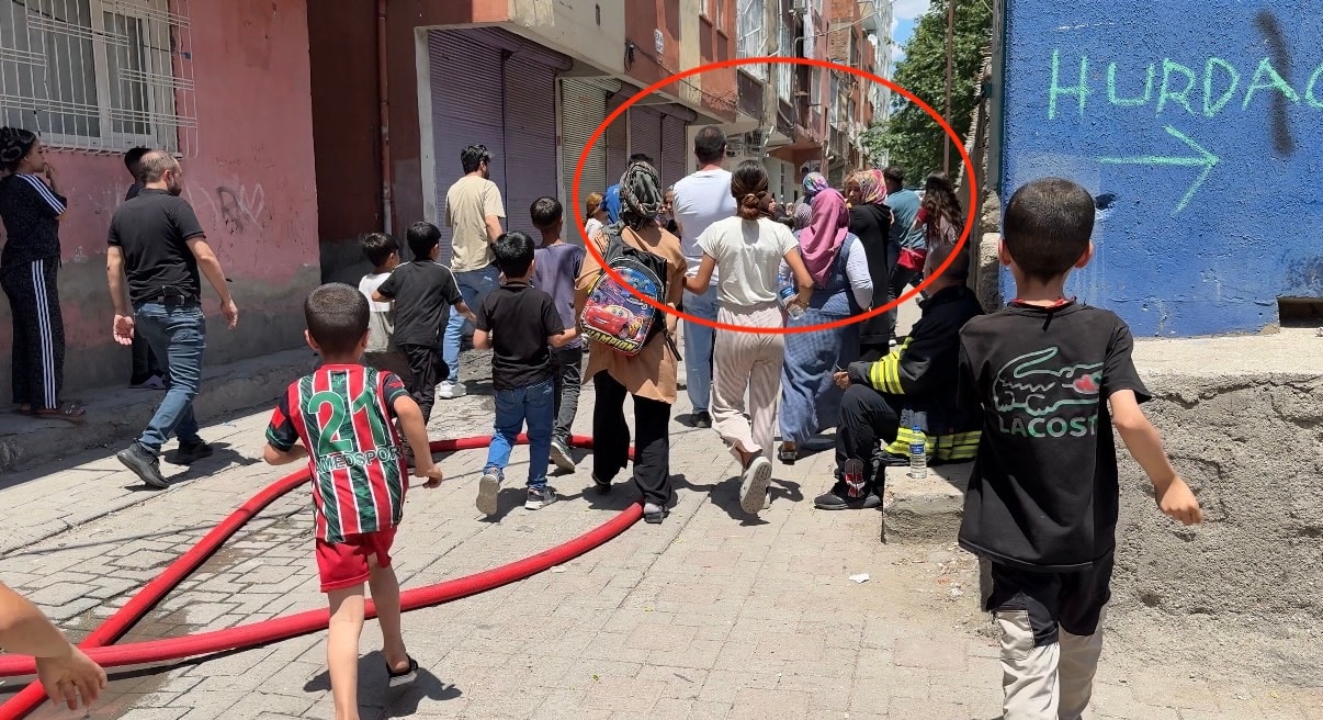 Diyarbakır'da yangın sonrası komşular birbirine girdi