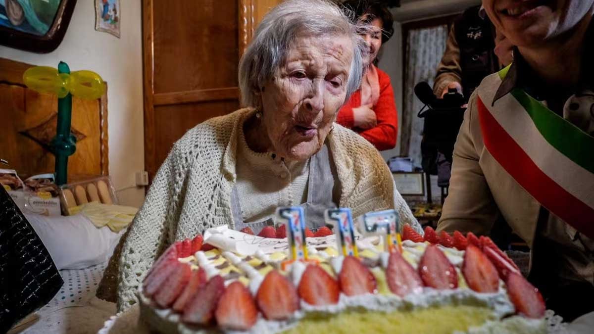 117 yıl ağzına ne meyve koydu ne sebze: Dünyanın en yaşlı kadını her gün aynı şeyi yemiş