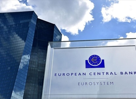 Avrupa Merkez Bankası 3 yıl sonra faizi artırdıAvrupa Merkez Bankası, piyasa beklentileri doğrultusunda 3 temel politika faizini 25 baz puan artırdı.