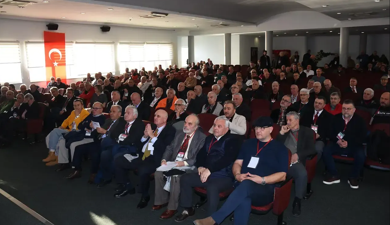 Milyonlarca taraftarı olan 114 yıllık çınara başkan adayı bile çıkmadı
