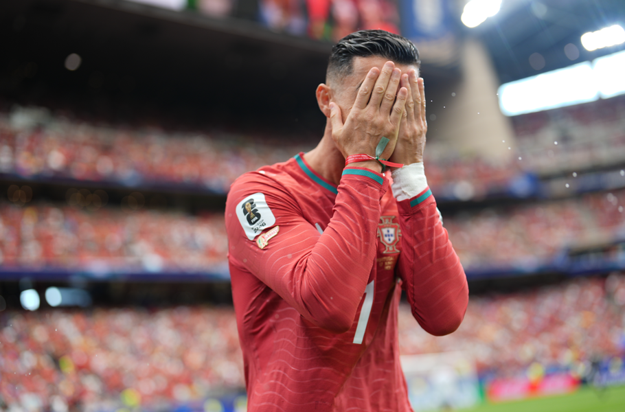 Ronaldo'nun tarihe geçtiği maçta, Portekiz'e çelme! 52 yıl sonra gelen gol