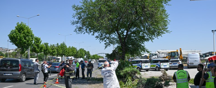 Ankara'da belediye otobüsü kaza yaptı: Ölü ve yaralılar var