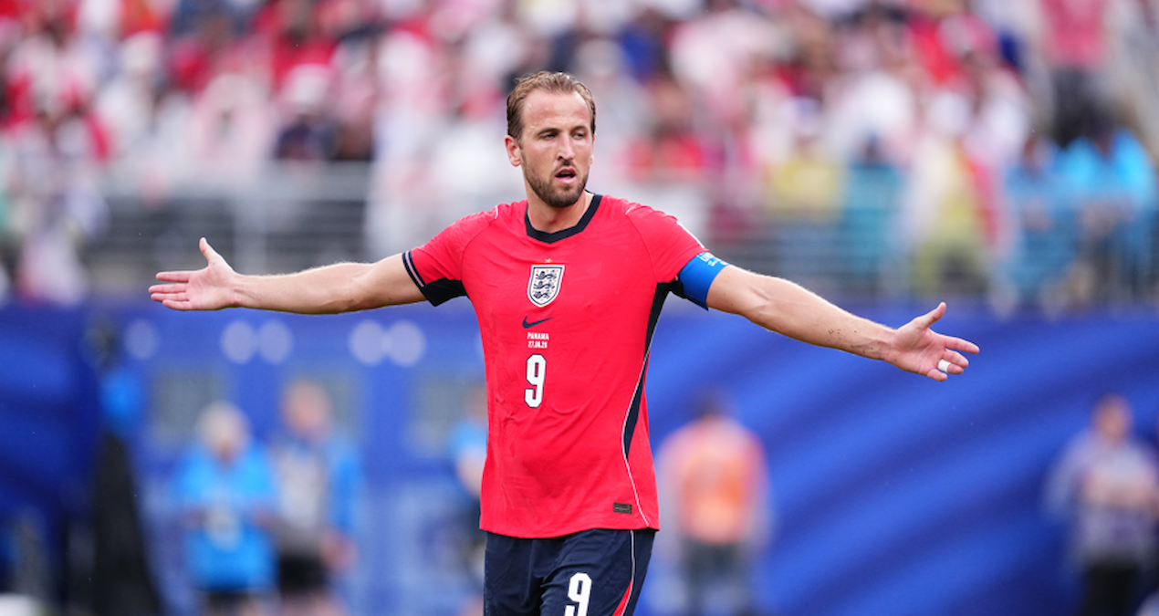 Harry Kane tarihe geçti, İngiltere lider çıktı
