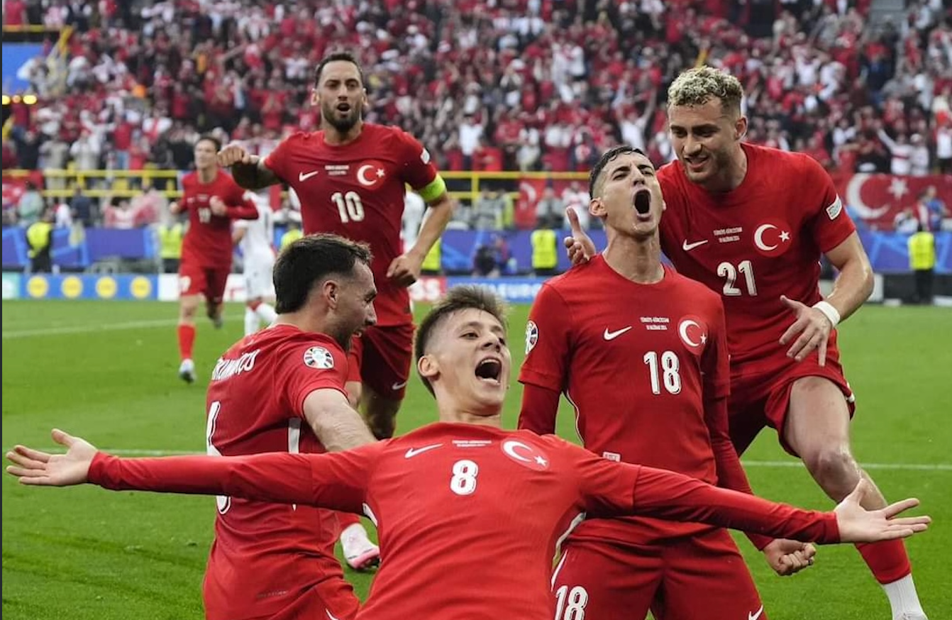 Türkiye D Grubu’nu lider tamamlarsa Son 32’deki rakibi yüksek ihtimalle B Grubu’ndan gelecek! Zirvede bitirip önümüze bakalım