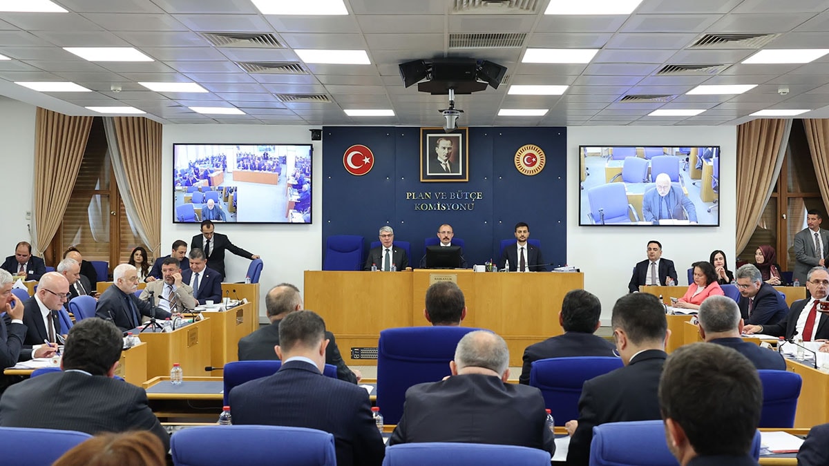 Emniyette yeni düzenleme! Komisyonda kabul edildi